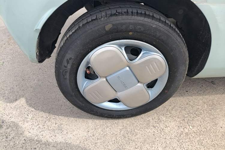 Used Geely Galaxy Panda 2023 Panda Mini 200km Endurance Bear Right Rear Wheel Hub