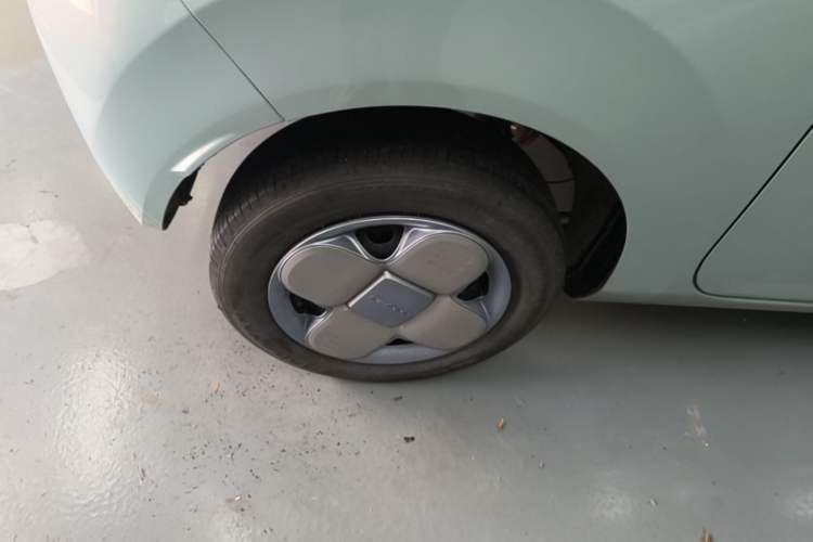 Used Geely Galaxy Panda 2023 Panda Mini 200km Endurance Bear Right Rear Wheel Hub
