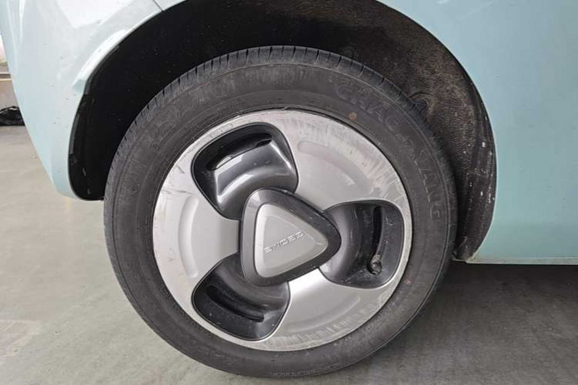 Used Geely Galaxy Panda 2023 Panda Mini 200km Dynamic Bear Right Rear Wheel Hub