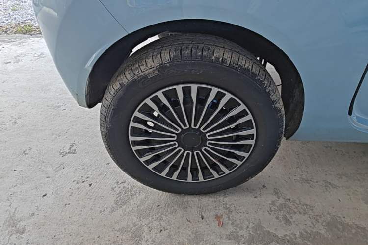 Used Geely Galaxy Panda 2023 Panda Mini 200km Dynamic Bear Right Rear Wheel Hub
