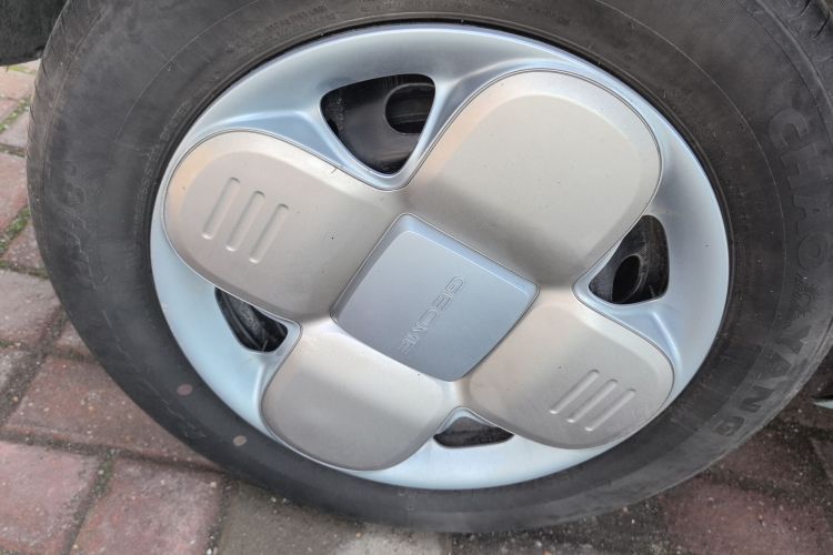 Used Geely Galaxy Panda 2023 Panda Mini 200km Endurance Bear Right Rear Wheel Hub