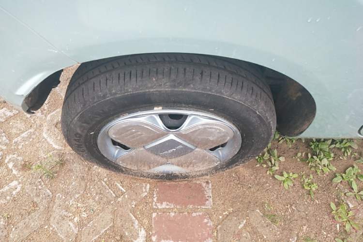 Used Geely Galaxy Panda 2023 Panda Mini 200km Endurance Bear Right Rear Wheel Hub