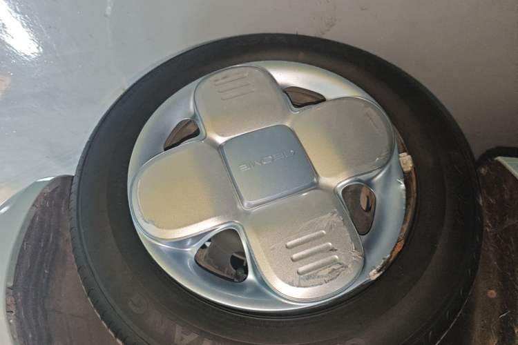Used Geely Galaxy Panda 2023 Panda Mini 200km Endurance Bear Right Rear Wheel Hub