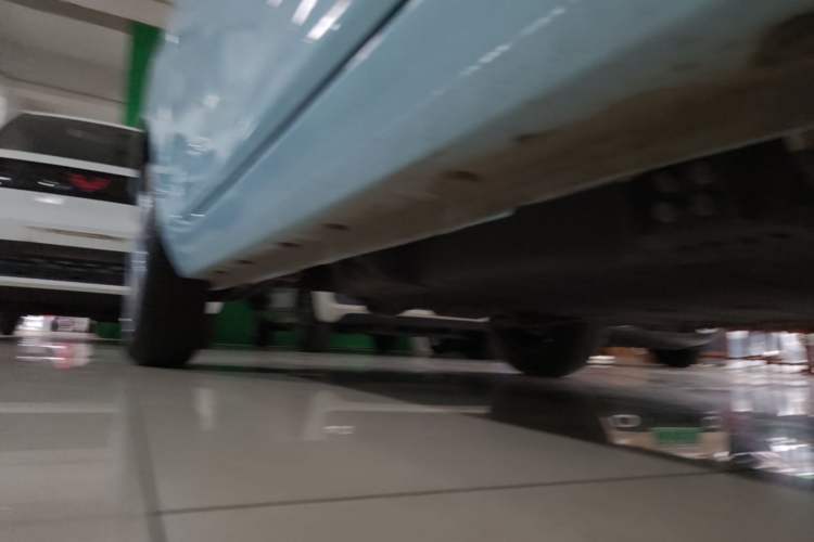 Used Geely Galaxy Panda 2023 Panda Mini 200km Endurance Bear Right Side Sill