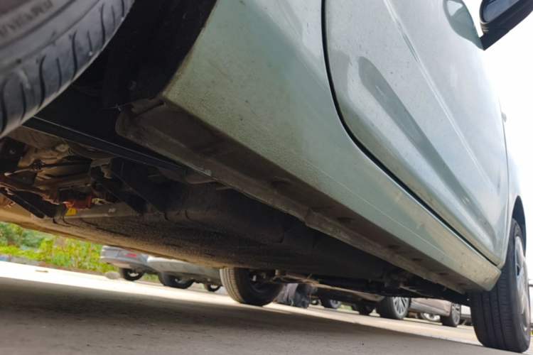 Used Geely Galaxy Panda 2023 Panda Mini 200km Endurance Bear Right Side Sill