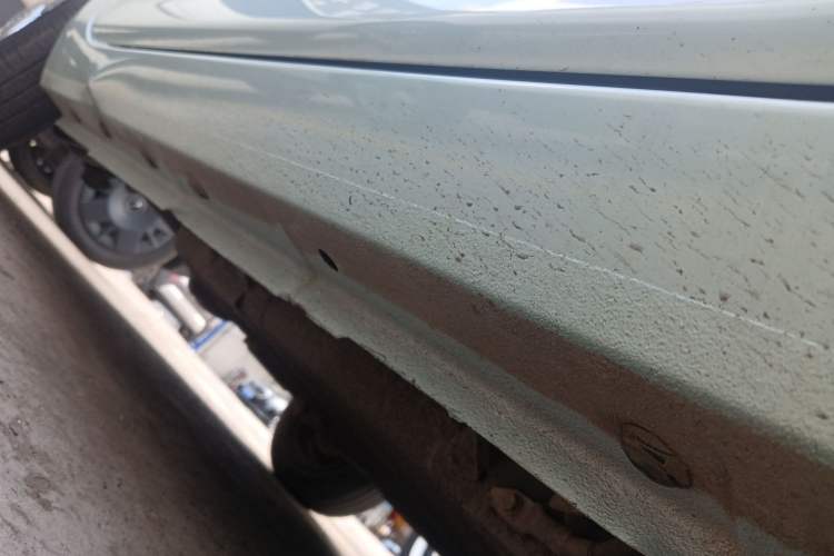 Used Geely Galaxy Panda 2023 Panda Mini 200km Endurance Bear Right Side Sill