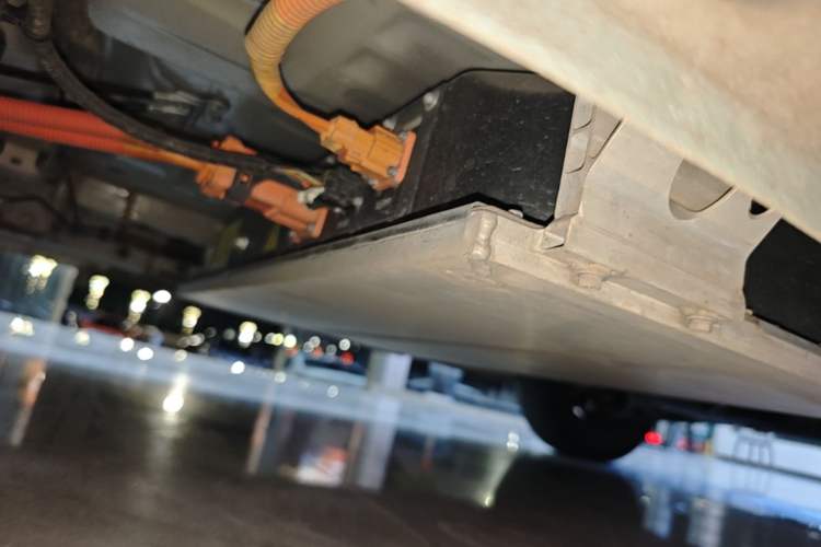 Used Geely Galaxy Panda 2023 Panda Mini 120km Cute Bear Right Side Sill