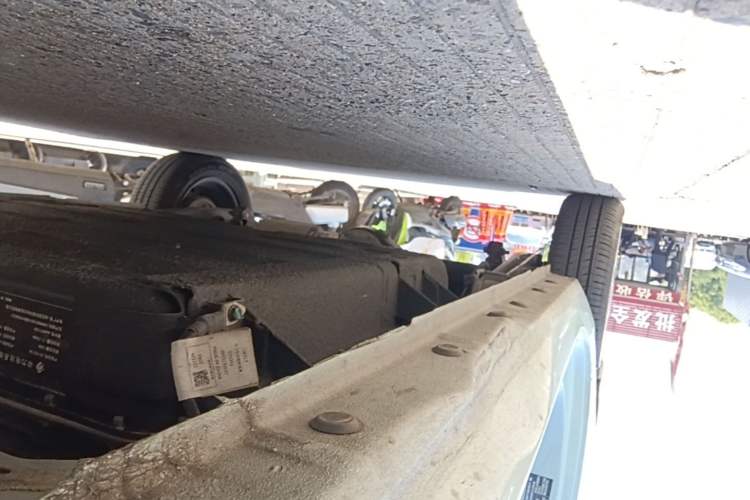 Used Geely Galaxy Panda 2023 Panda Mini 200km Dynamic Bear Right Side Sill