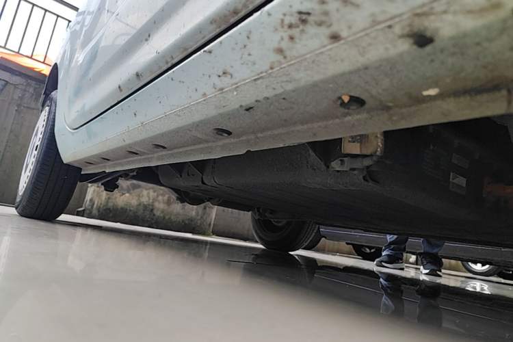 Used Geely Galaxy Panda 2023 Panda Mini 200km Endurance Bear Right Side Sill