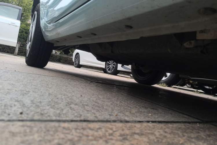 Used Geely Galaxy Panda 2023 Panda Mini 200km Dynamic Bear Right Side Sill