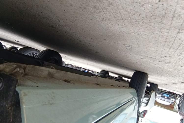 Used Geely Galaxy Panda 2023 Panda Mini 200km Endurance Bear Right Side Sill