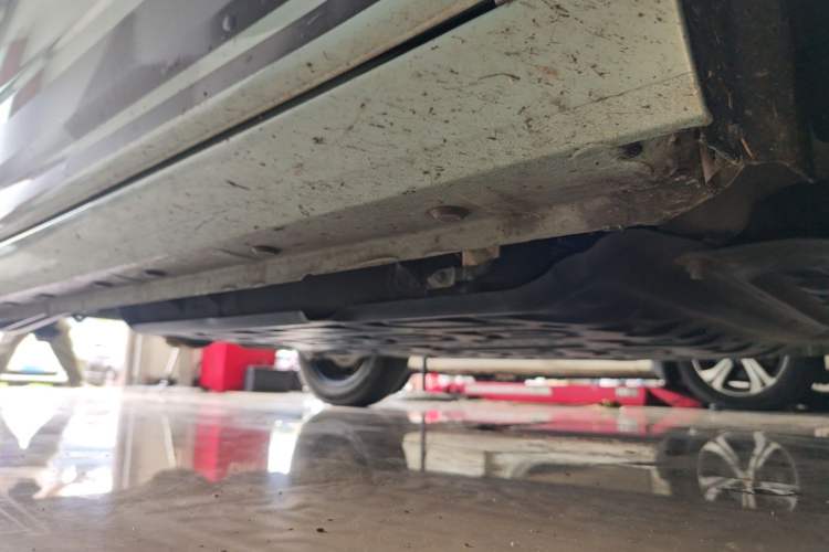 Used Geely Galaxy Panda 2023 Panda Mini 200km Dynamic Bear Right Side Sill