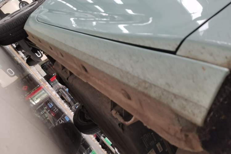 Used Geely Galaxy Panda 2023 Panda Mini 200km Dynamic Bear Right Side Sill
