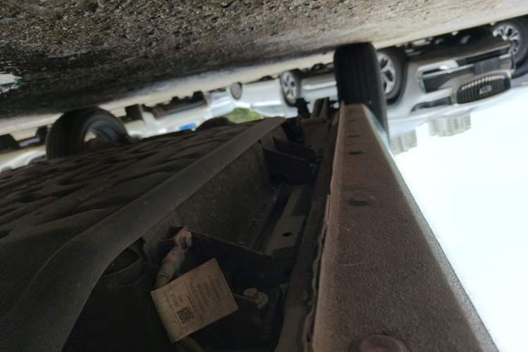 Used Geely Galaxy Panda 2023 Panda Mini 200km Dynamic Bear Right Side Sill