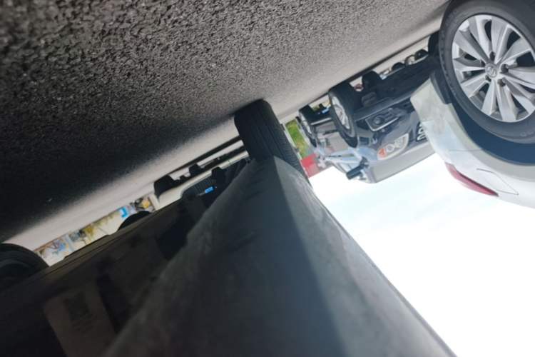 Used Geely Galaxy Panda 2023 Panda Mini 120km Cute Bear Right Side Sill