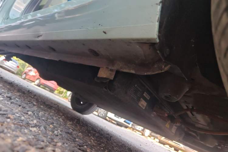 Used Geely Galaxy Panda 2023 Panda Mini 200km Dynamic Bear Right Side Sill