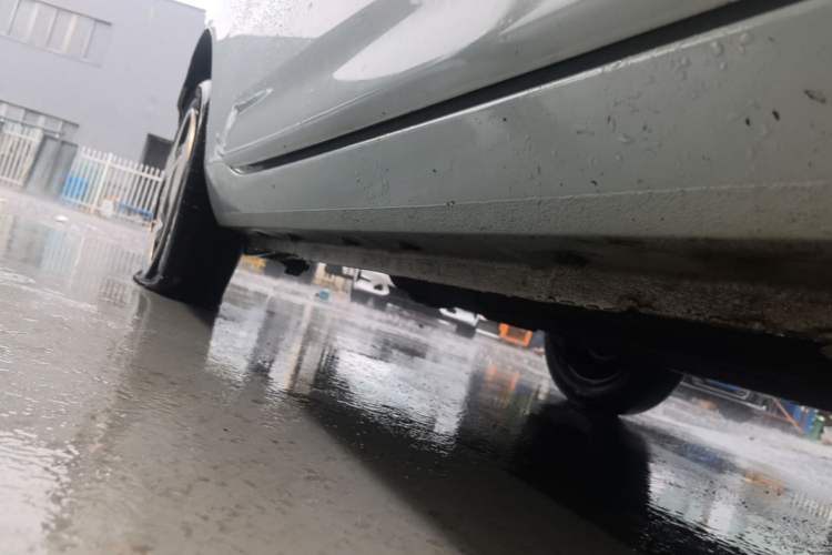 Used Geely Galaxy Panda 2023 Panda Mini 200km Dynamic Bear Right Side Sill