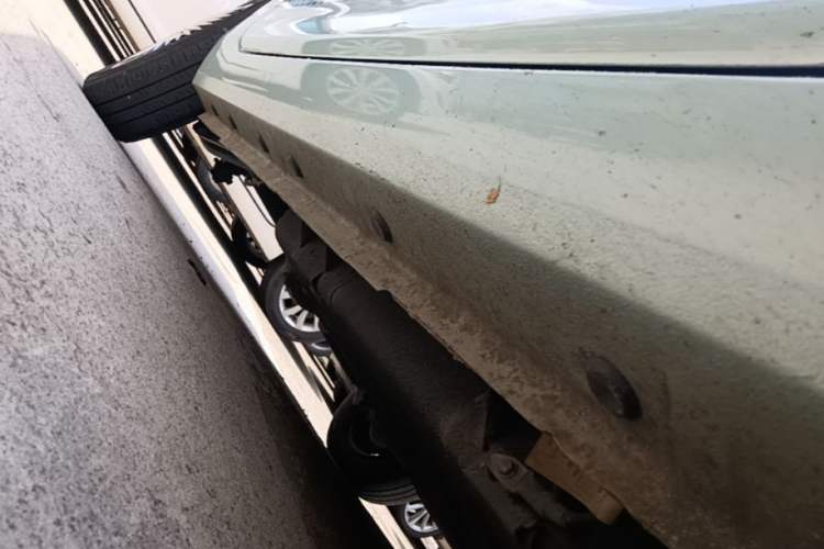 Used Geely Galaxy Panda 2023 Panda Mini 200km Endurance Bear Right Side Sill