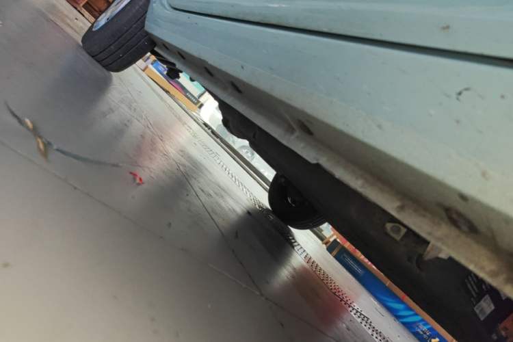 Used Geely Galaxy Panda 2023 Panda Mini 200km Endurance Bear Right Side Sill