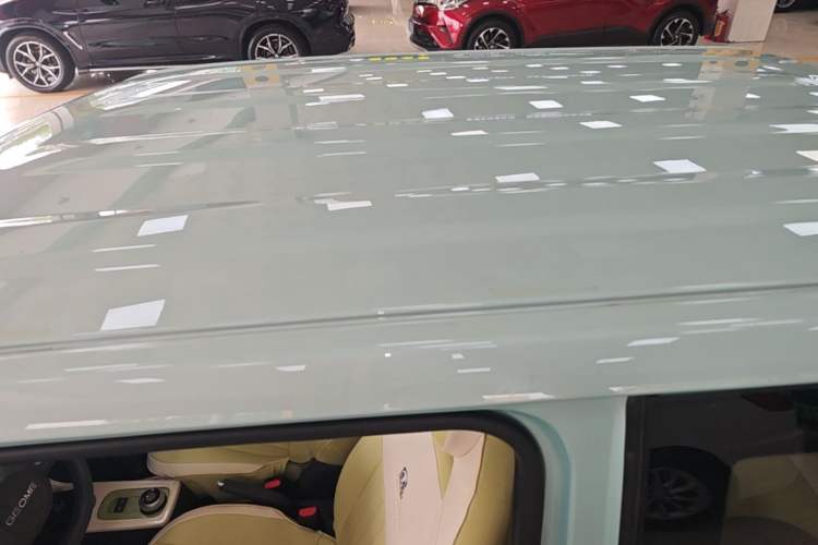 Used Geely Galaxy Panda 2023 Panda Mini 200km Endurance Bear Roof