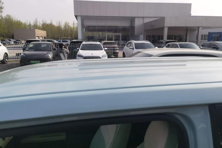 Used Geely Galaxy Panda 2023 Panda Mini 200km Endurance Bear Roof