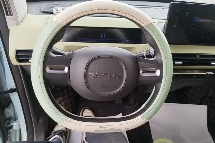 Used Geely Galaxy Panda 2023 Panda Mini 200km Endurance Bear Steering Wheel