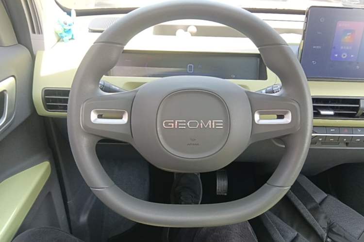 Used Geely Galaxy Panda 2023 Panda Mini 200km Dynamic Bear Steering Wheel