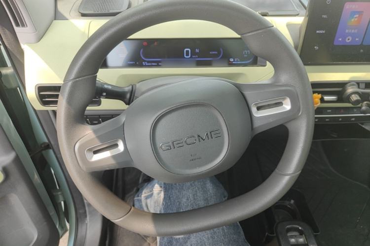 Used Geely Galaxy Panda 2023 Panda Mini 200km Dynamic Bear Steering Wheel