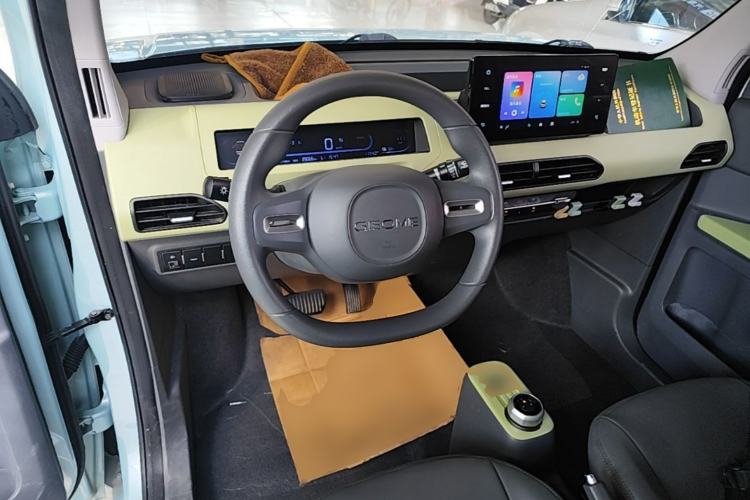 Used Geely Galaxy Panda 2023 Panda Mini 200km Endurance Bear Steering Wheel