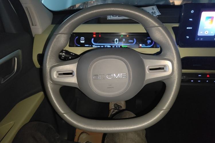 Used Geely Galaxy Panda 2023 Panda Mini 200km Dynamic Bear Steering Wheel
