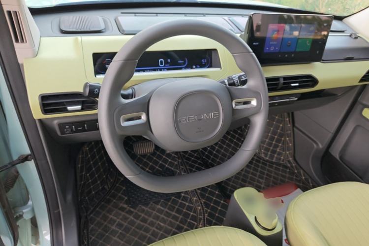 Used Geely Galaxy Panda 2023 Panda Mini 200km Dynamic Bear Steering Wheel