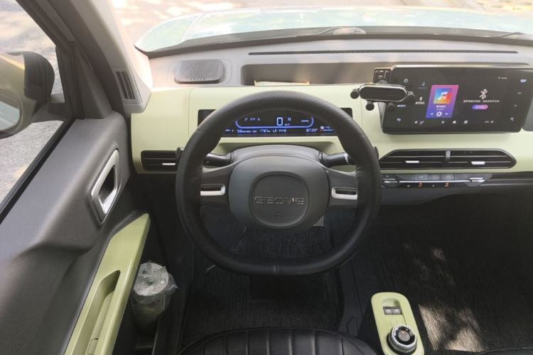 Used Geely Galaxy Panda 2023 Panda Mini 200km Endurance Bear Steering Wheel