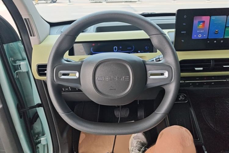 Used Geely Galaxy Panda 2023 Panda Mini 200km Dynamic Bear Steering Wheel