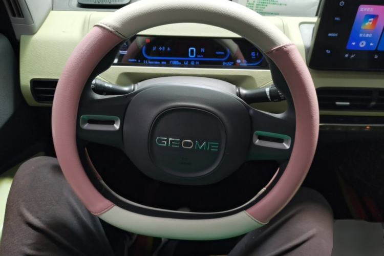 Used Geely Galaxy Panda 2023 Panda Mini 200km Dynamic Bear Steering Wheel
