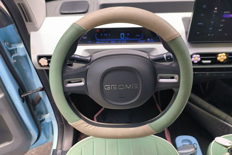 Used Geely Galaxy Panda 2023 Panda Mini 200km Endurance Bear Steering Wheel