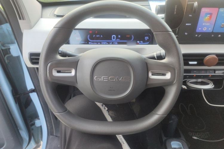 Used Geely Galaxy Panda 2023 Panda Mini 200km Endurance Bear Steering Wheel
