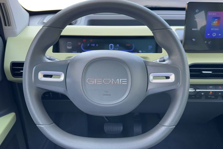 Used Geely Galaxy Panda 2023 Panda Mini 200km Dynamic Bear Steering Wheel