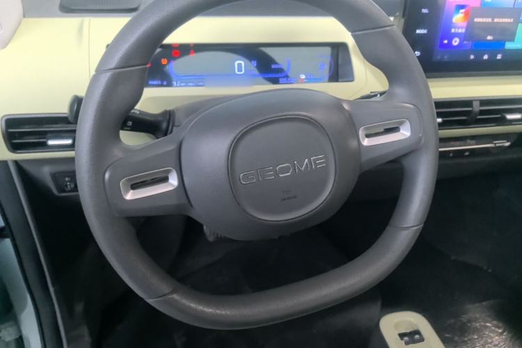 Used Geely Galaxy Panda 2023 Panda Mini 200km Dynamic Bear Steering Wheel