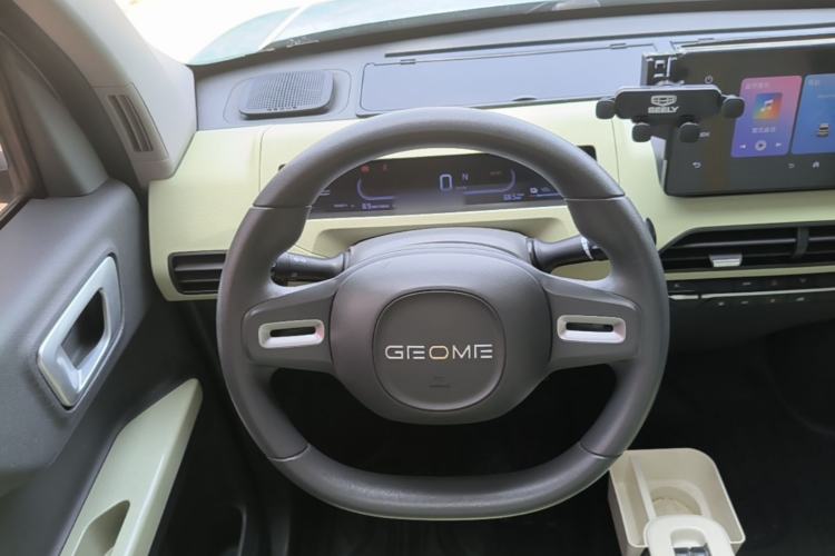 Used Geely Galaxy Panda 2023 Panda Mini 200km Dynamic Bear Steering Wheel