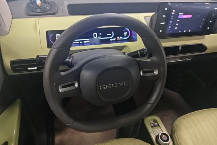 Used Geely Galaxy Panda 2023 Panda Mini 200km Endurance Bear Steering Wheel