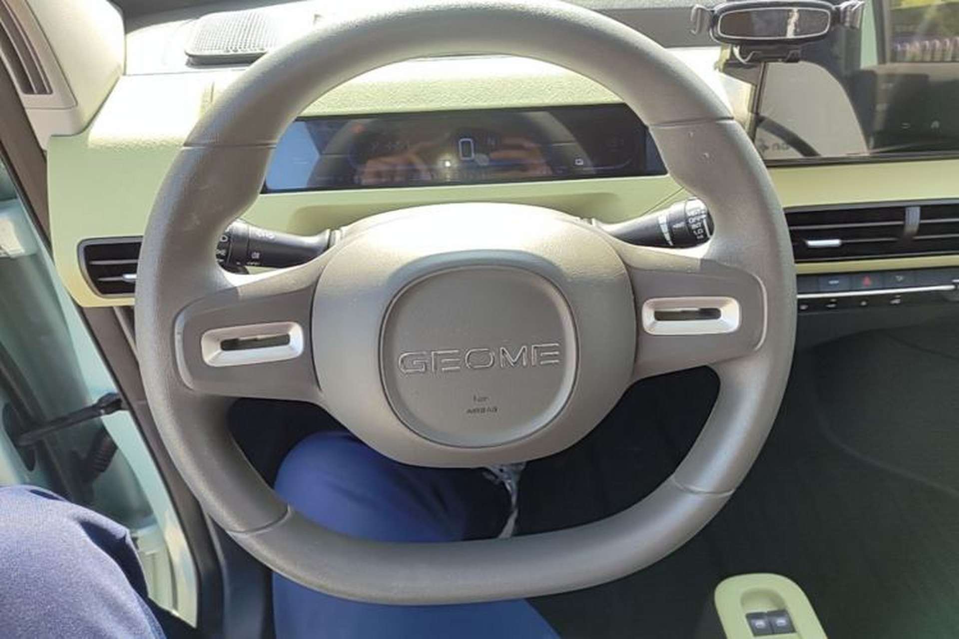 Used Geely Galaxy Panda 2023 Panda Mini 200km Endurance Bear Steering Wheel