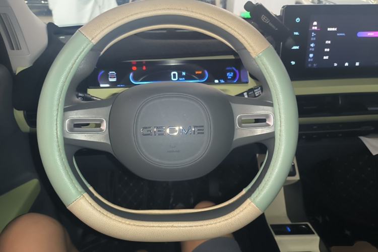 Used Geely Galaxy Panda 2023 Panda Mini 200km Dynamic Bear Steering Wheel