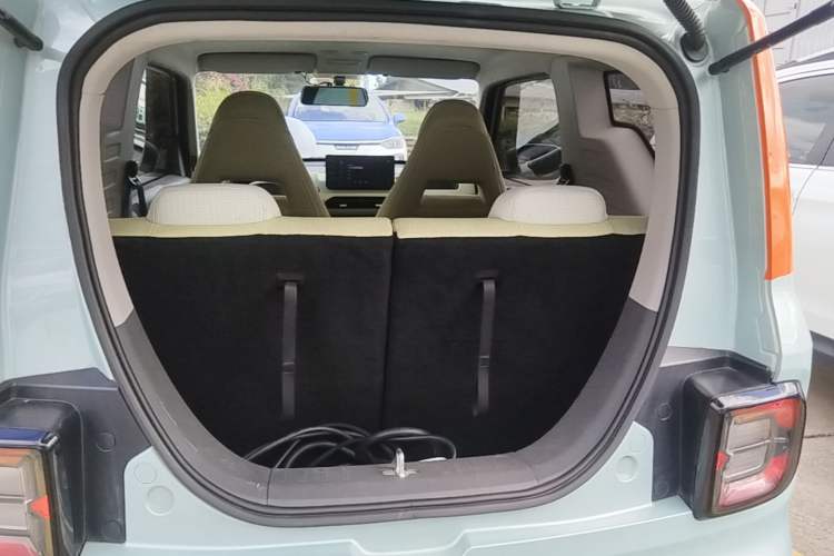 Used Geely Galaxy Panda 2023 Panda Mini 200km Endurance Bear Trunk