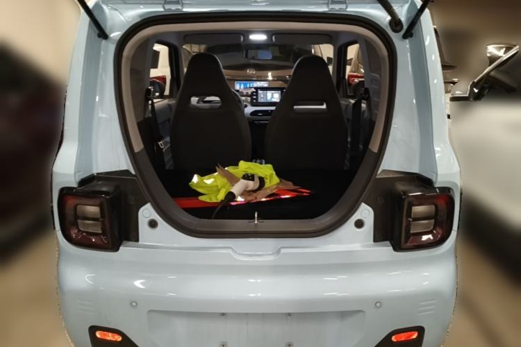 Used Geely Galaxy Panda 2023 Panda Mini 200km Endurance Bear Trunk
