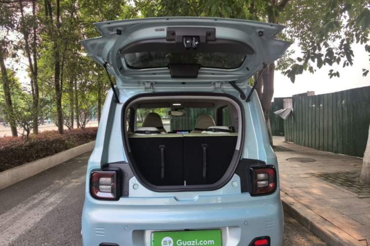 Used Geely Galaxy Panda 2023 Panda Mini 200km Endurance Bear Trunk