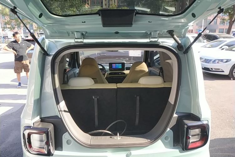 Used Geely Galaxy Panda 2023 Panda Mini 120km Cute Bear Trunk