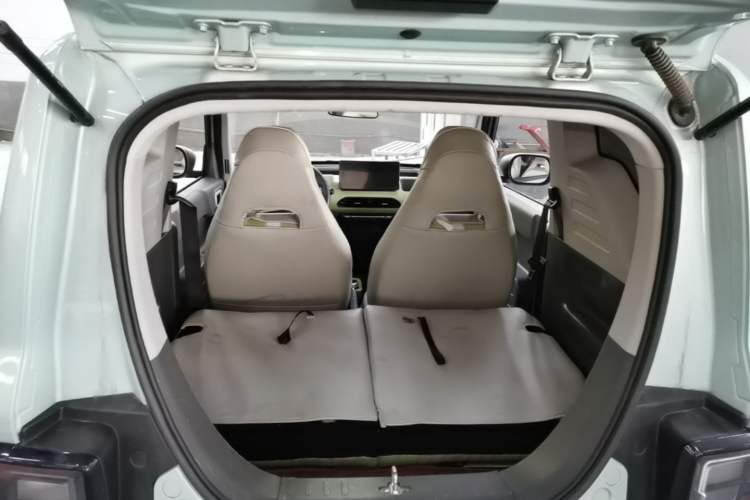 Used Geely Galaxy Panda 2023 Panda Mini 200km Endurance Bear Trunk