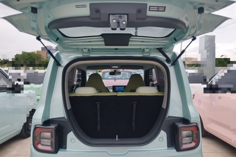 Used Geely Galaxy Panda 2023 Panda Mini 200km Endurance Bear Trunk