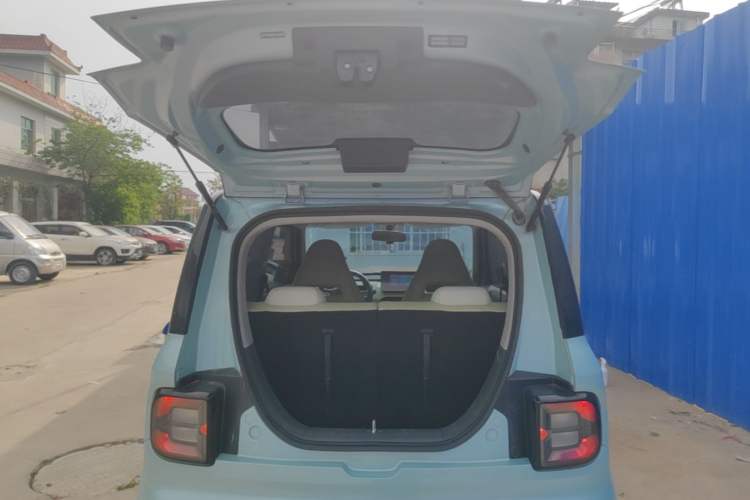 Used Geely Galaxy Panda 2023 Panda Mini 200km Endurance Bear Trunk