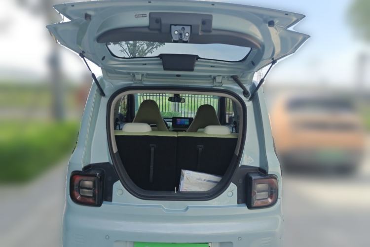 Used Geely Galaxy Panda 2023 Panda Mini 200km Endurance Bear Trunk